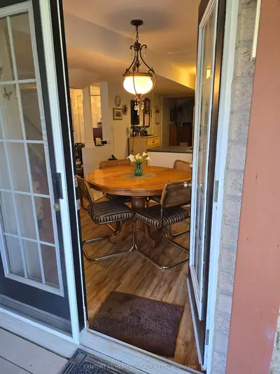 102 Mynden Way, Newmarket, On L3x 3b7
