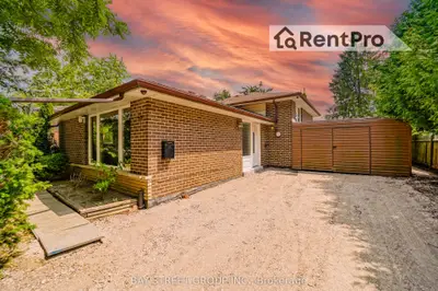 158 Laverock Avenue, Richmond Hill, On L4c 4k2