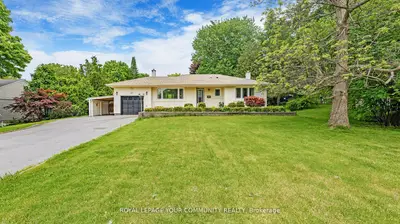 969 Srigley Street, Newmarket, On L3y 1y4