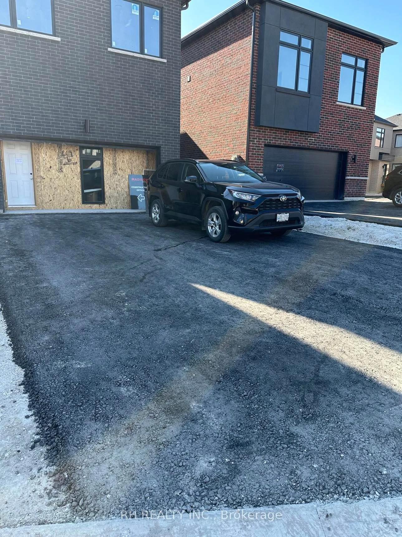 37 Golden Fern Street, Markham, On L6b 0v5