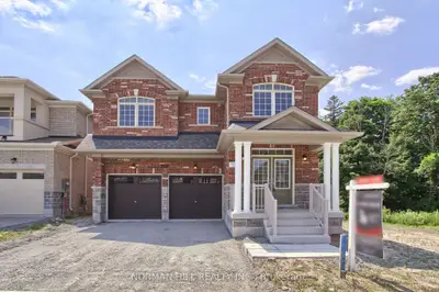 Detached in East Gwillimbury
