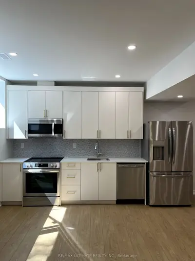 88 Kennedy Street E Bsmt, Aurora, On L4g 1c4