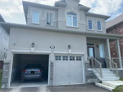 49 Anne Pegg Crescent, Georgina, On L0e 1r0