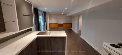 406 Orsi Avenue, Bradford West Gwillimbury, On L3z 1b9