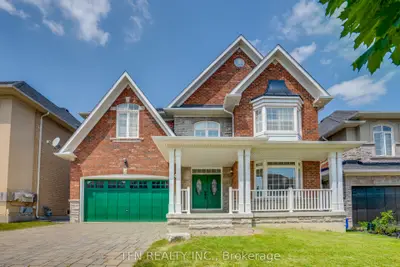 Detached in Aurora