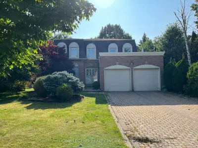 12 Glamorgan Court, Markham, On L3r 7v7