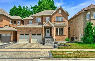 63 Grand Oak Drive, Richmond Hill, On L4e 4a2