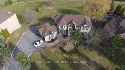 51 Kensington Drive, Richmond Hill, On L4e 3s7