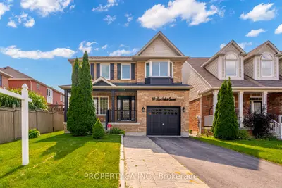 50 Ross Patrick Crescent, Newmarket, On L3x 3g9