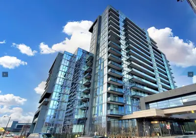 10 Gatineau Drive 814, Vaughan, On L4j 0l2
