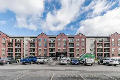 Condo Apartment in New Tecumseth