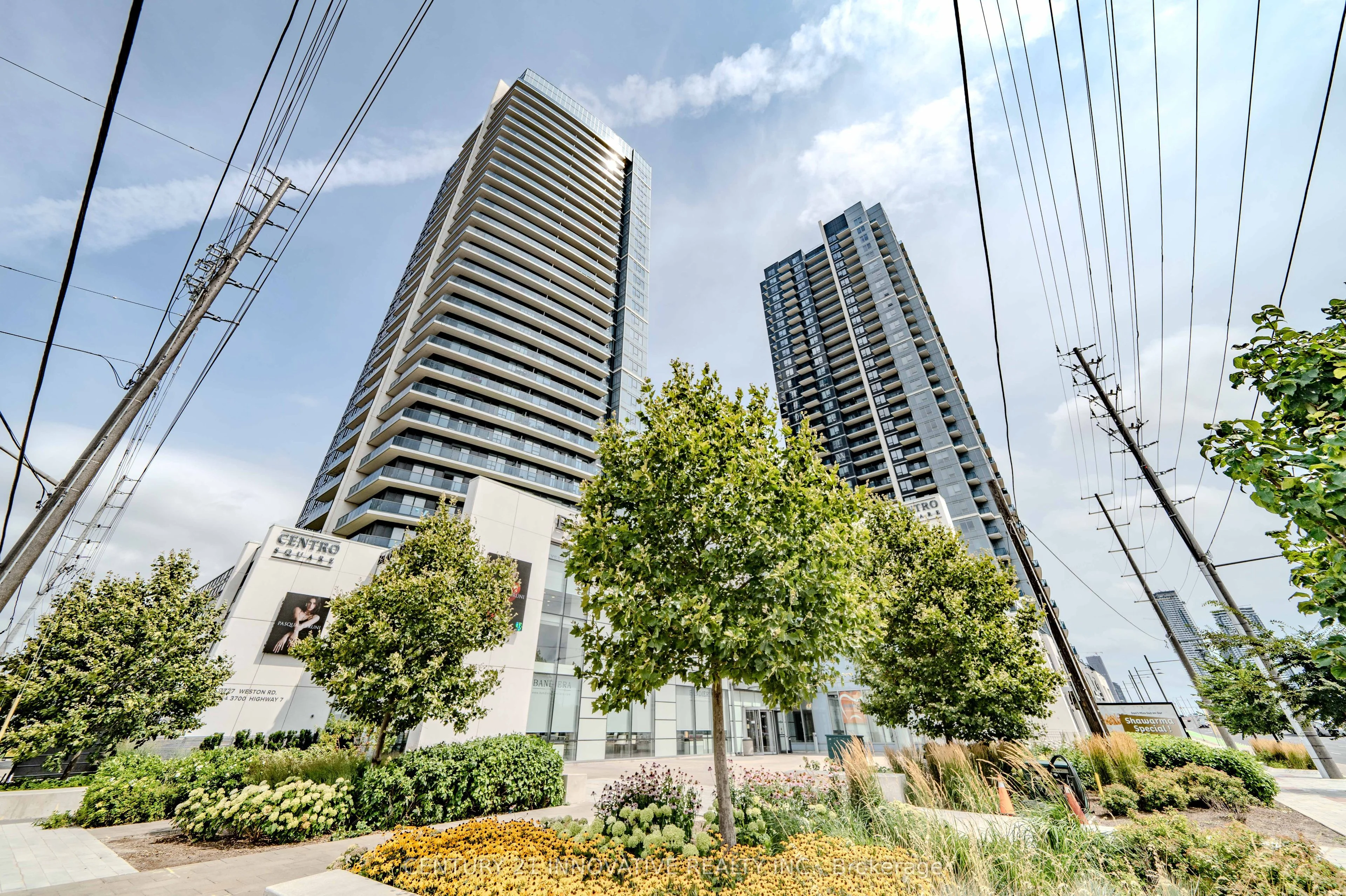 Condo Apartment in Vaughan
