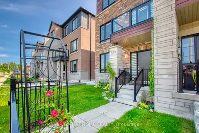 529 Simcoe Road, Bradford West Gwillimbury, On L3z 3c4