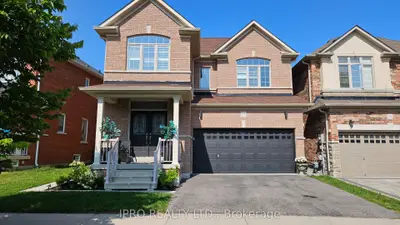 Room in Whitchurch-Stouffville