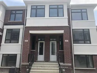 14 Terrace Bay Lane, Richmond Hill, On L4c 5s6