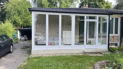 Semi-Detached in Richmond Hill