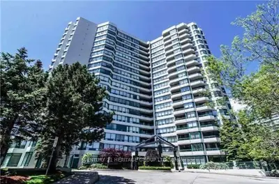 Condo Apartment in Vaughan