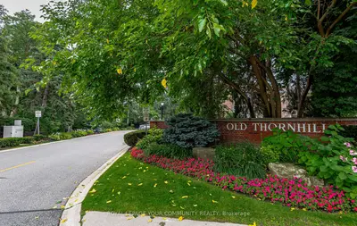 Condo Townhouse in Markham