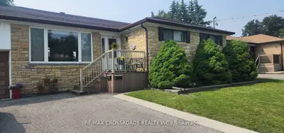 72 Gladman Avenue, Newmarket, On L3y 1w6