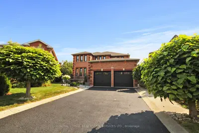 Detached in Vaughan