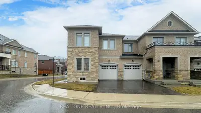 33 Bellflower Lane, Richmond Hill, On L4e 1e7