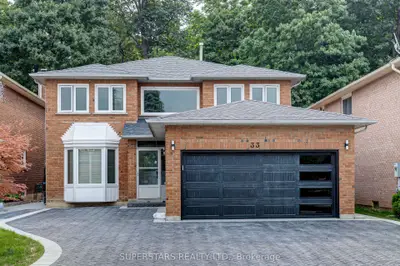 33 Red Oak Drive, Richmond Hill, On L4b 1v5