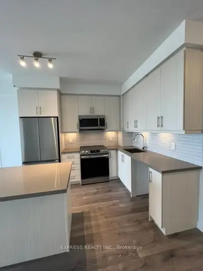 105 Oneida Crescent Lph07, Richmond Hill, On L4b 0h6