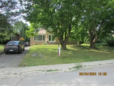 62 Leisure Lane Main Fl, Richmond Hill, On L4c 4x1