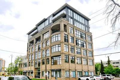 10376 Yonge Street S 703, Richmond Hill, On L4c 3b8