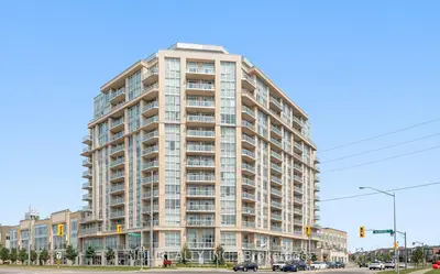 Condo Apartment in Markham