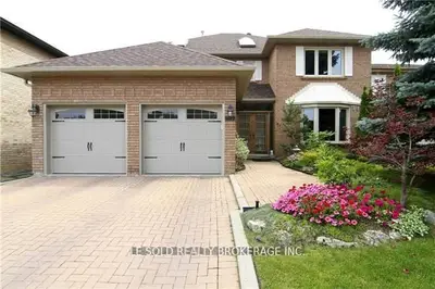 347 Fern Avenue Room, Richmond Hill, On L4c 8p6