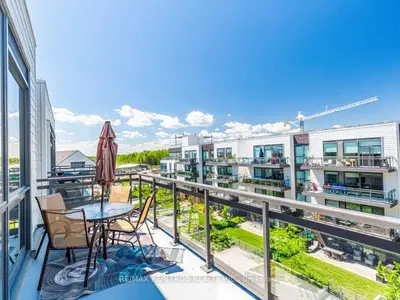 Condo Apartment in Innisfil