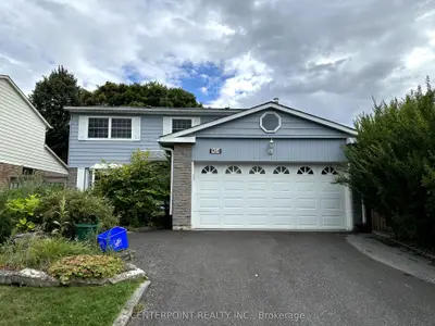 904 Wayne Drive, Newmarket, On L3y 5t8