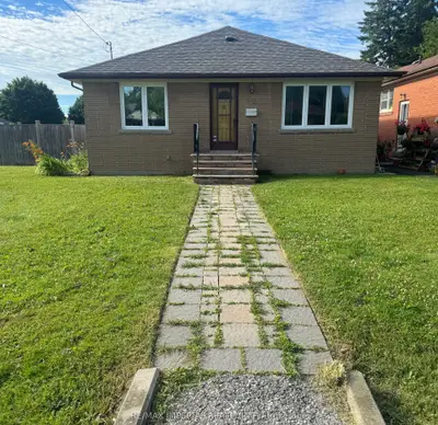 99 Rockport Crescent, Richmond Hill, On L4c 2l9