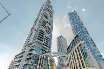 Condo Apartment in Vaughan