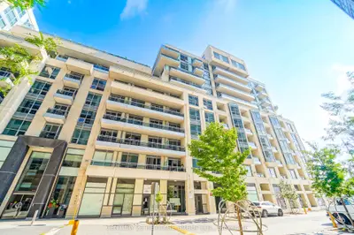 Condo Apartment in Richmond Hill