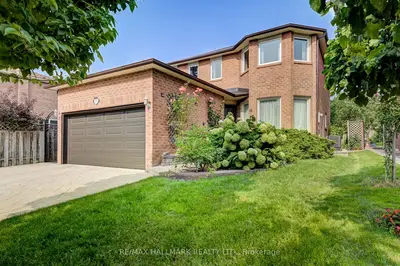 351 Church Street S, Richmond Hill, On L4c 8g3