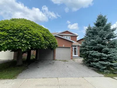 Detached in Richmond Hill