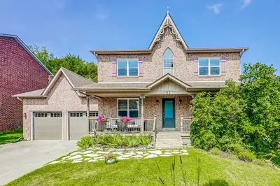 Detached in Uxbridge