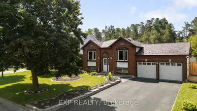Detached in Essa