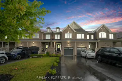 Att/Row/Townhouse in New Tecumseth