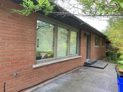 Detached in East Gwillimbury