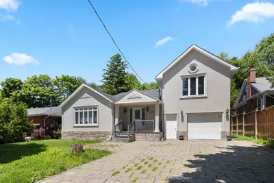 Detached in Newmarket