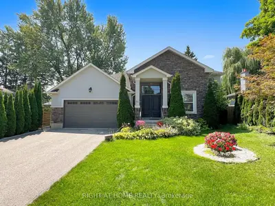 Detached in Aurora