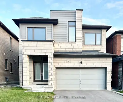 67 Tango Crescent, Newmarket, On L3x 0k4