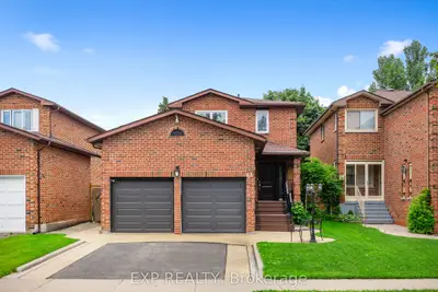 43 Belvedere Crescent, Richmond Hill, On L4c 8w1