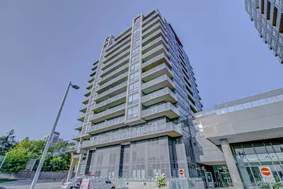 Condo Apartment in Richmond Hill