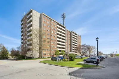 40 William Roe Boulevard 603, Newmarket, On L3y 5n4