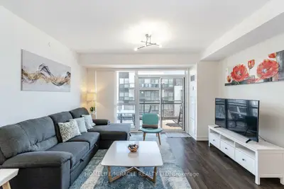 Condo Apartment in Innisfil