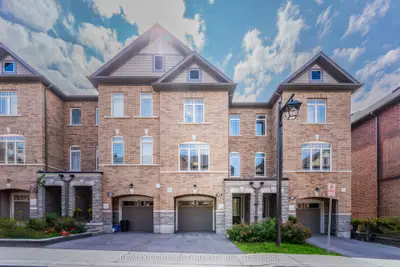60 Gordon Circle, Newmarket, On L3y 0c9